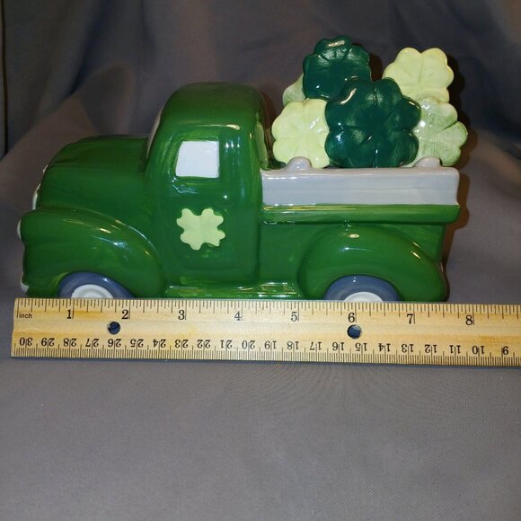 St. Patricks Day Ceramic Green Truck With Shamrocks By Kohls New with Tags Patty - Picture 16 of 16